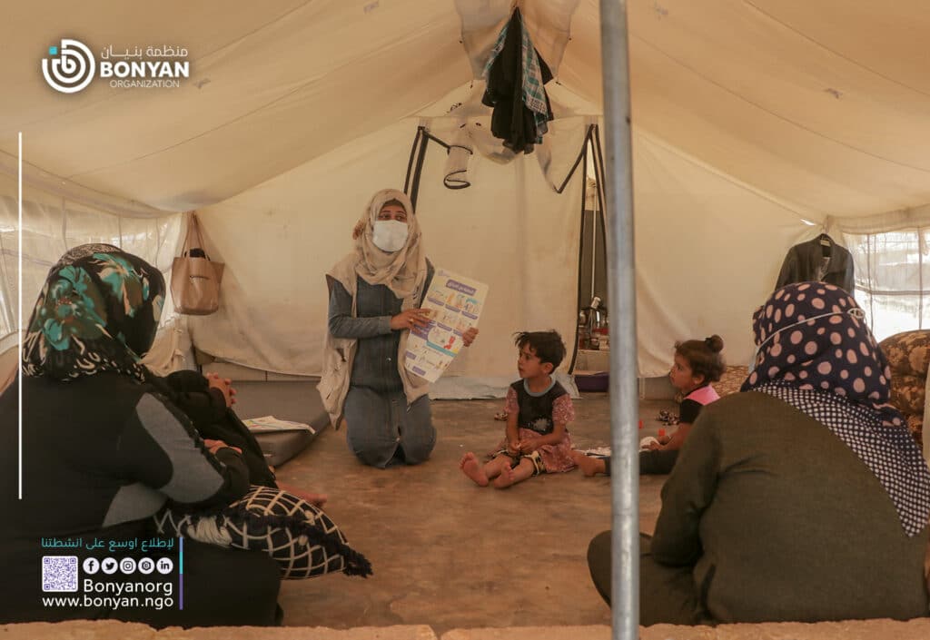 معاناة اللاجئين في المخيمات
