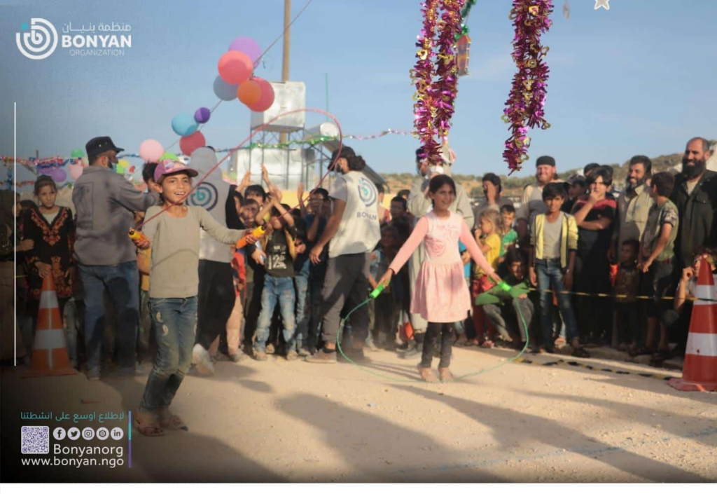 Faire sourire un enfant à l'occasion de l'Eid al-Fitr